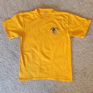 Vintage 2003 Iowa Hawkeyes Football Schedule T-shirt - size large